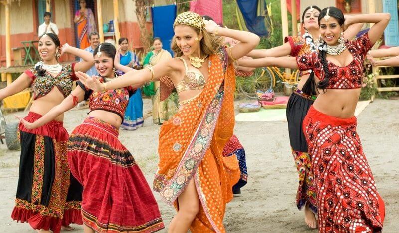 Индийский танец Болливуд: уроки онлайн для начинающих (ч. 1)